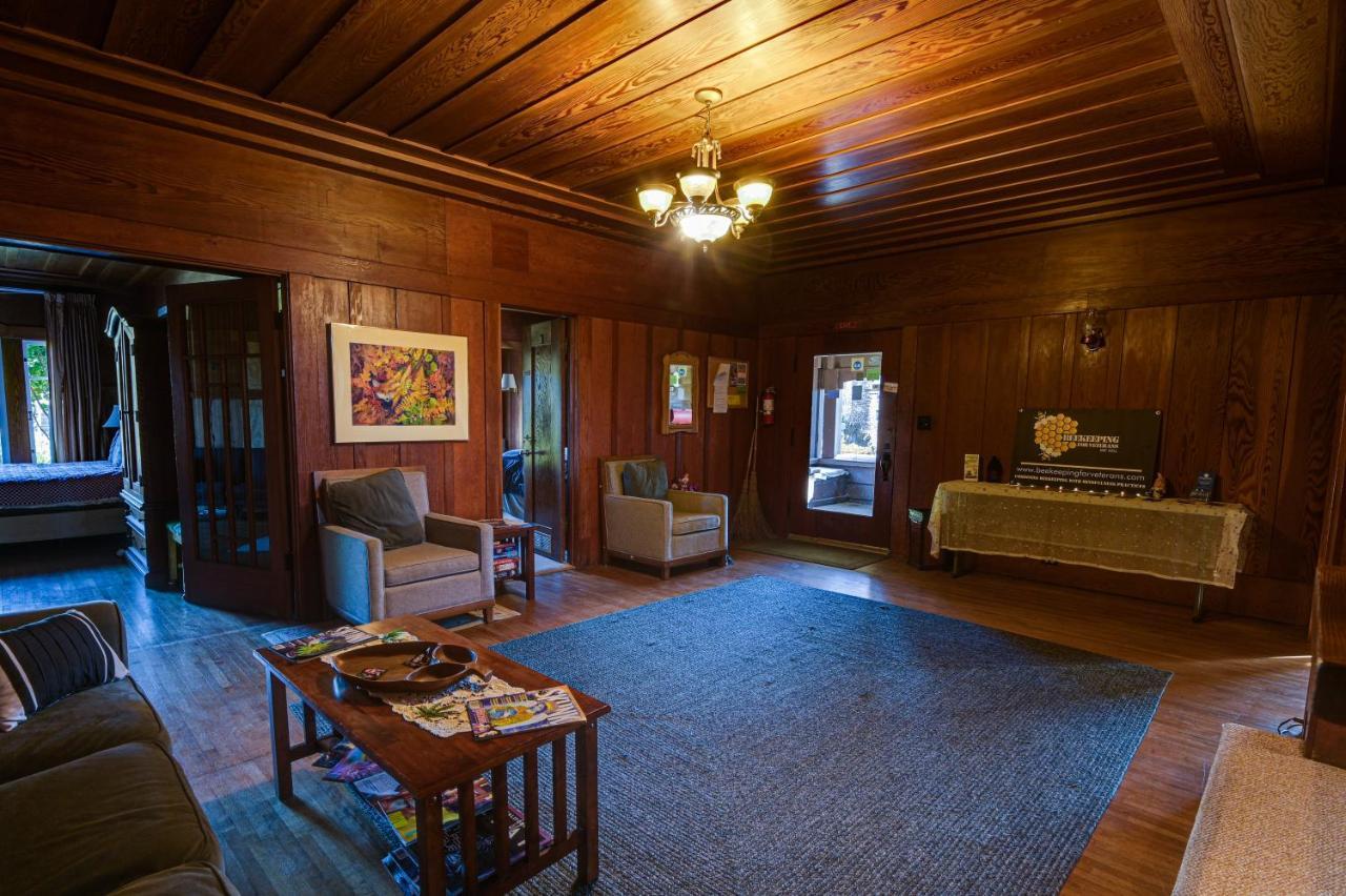 The Captains Quarters Fort Bragg Eksteriør bilde